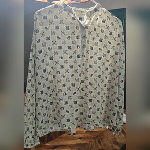Universal Thread 1/2 Button Floral Blouse XS Beige Blue Long Sleeve Relaxed